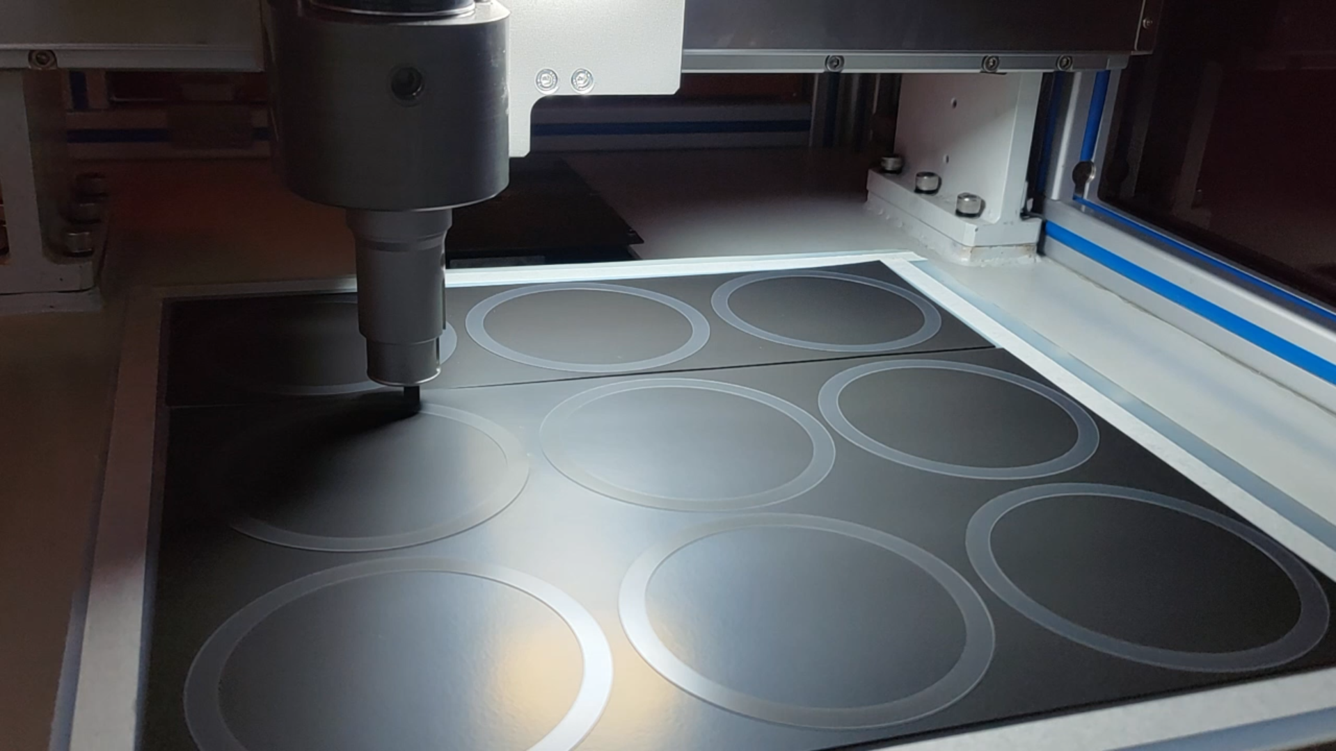 Wafer Mounting Pad Cutting Machine